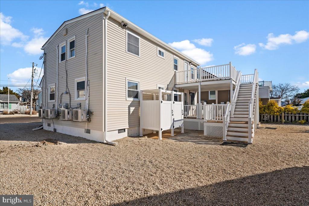 242 W 15TH ST Unit: 1