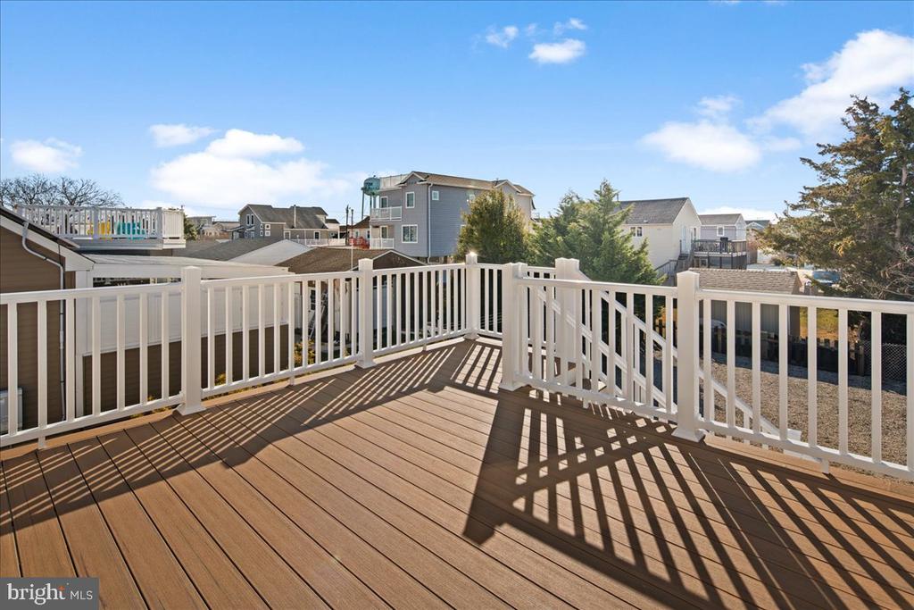 242 W 15TH Unit: 2