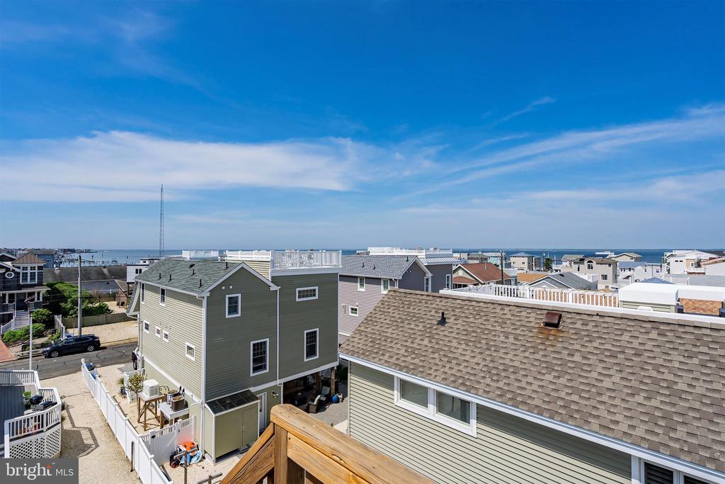 34 W JEANETTE AVENUE