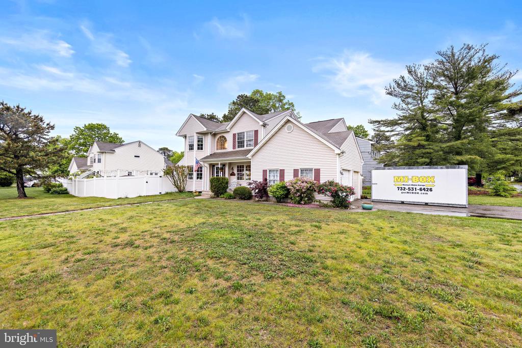 293 TACKLE AVENUE