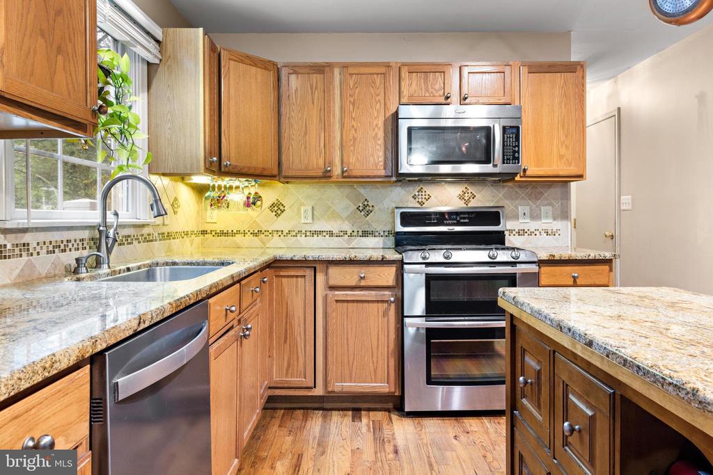 293 TACKLE AVENUE