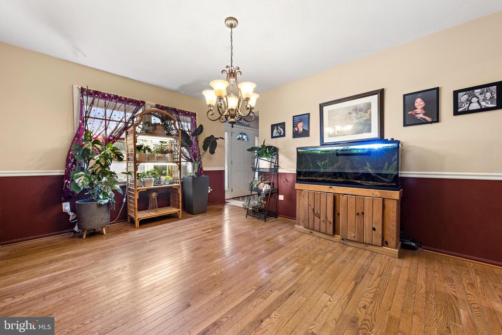 293 TACKLE AVENUE