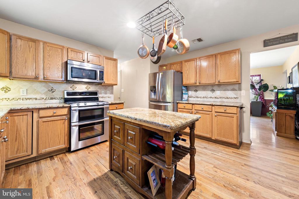 293 TACKLE AVENUE