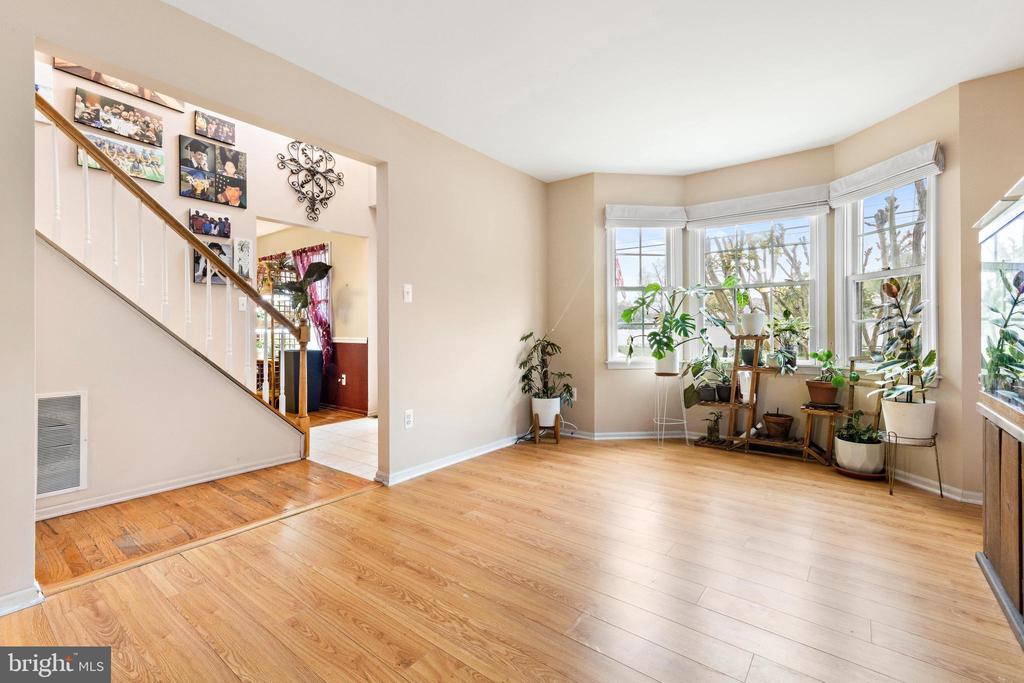 293 TACKLE AVENUE