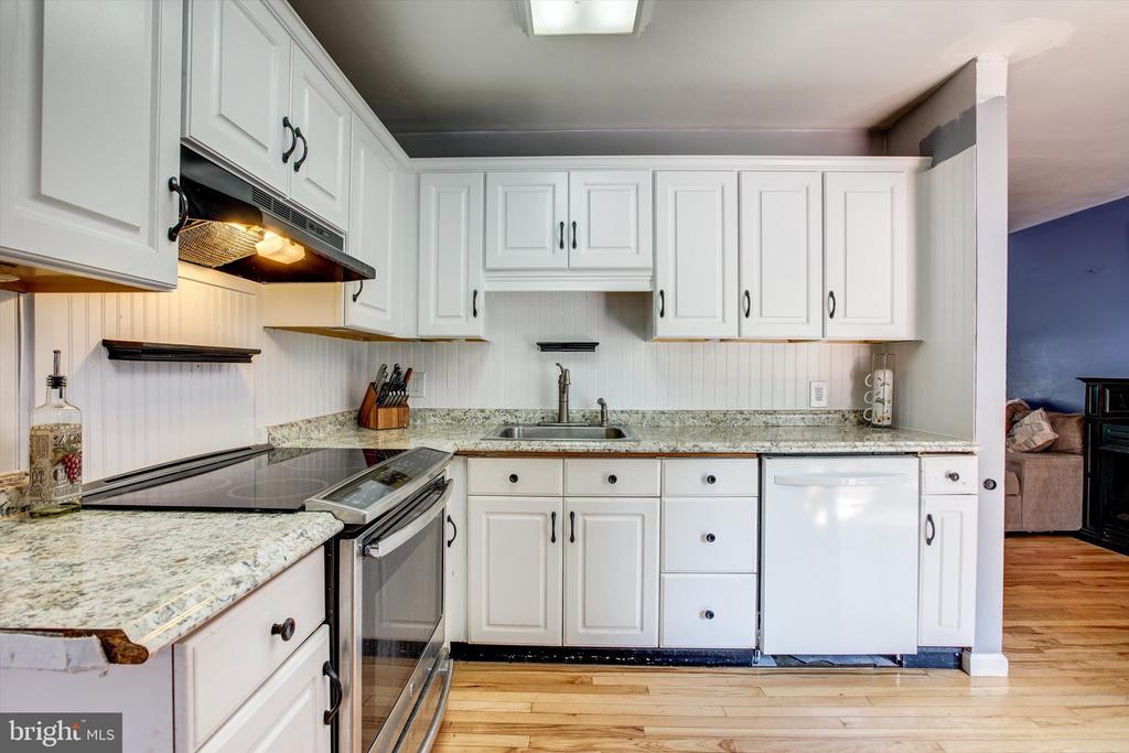 216 2ND AVENUE