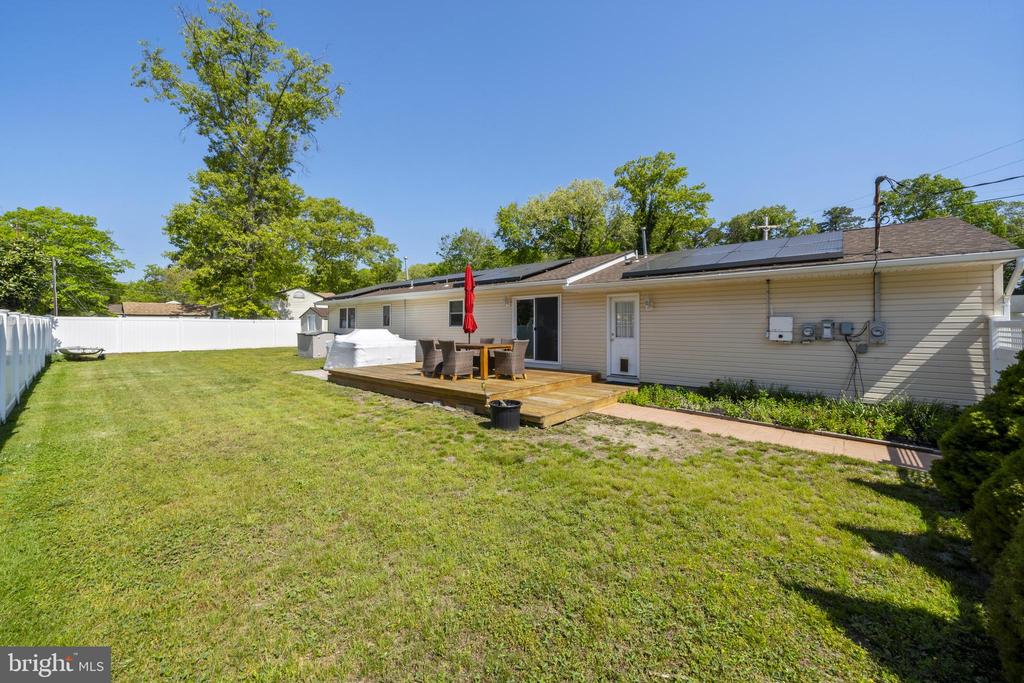 375 CONSTITUTION DRIVE