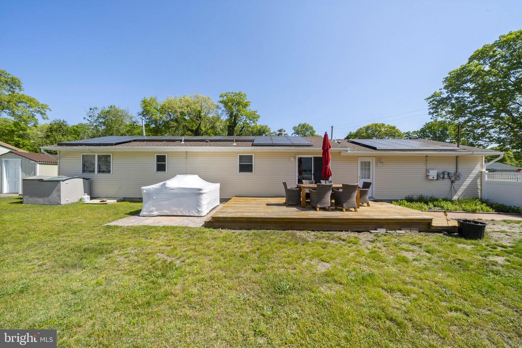 375 CONSTITUTION DRIVE