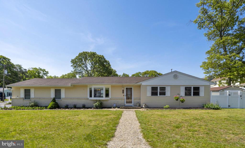 375 CONSTITUTION DRIVE
