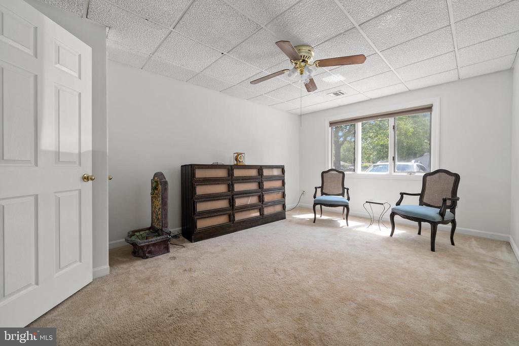 375 CONSTITUTION DRIVE