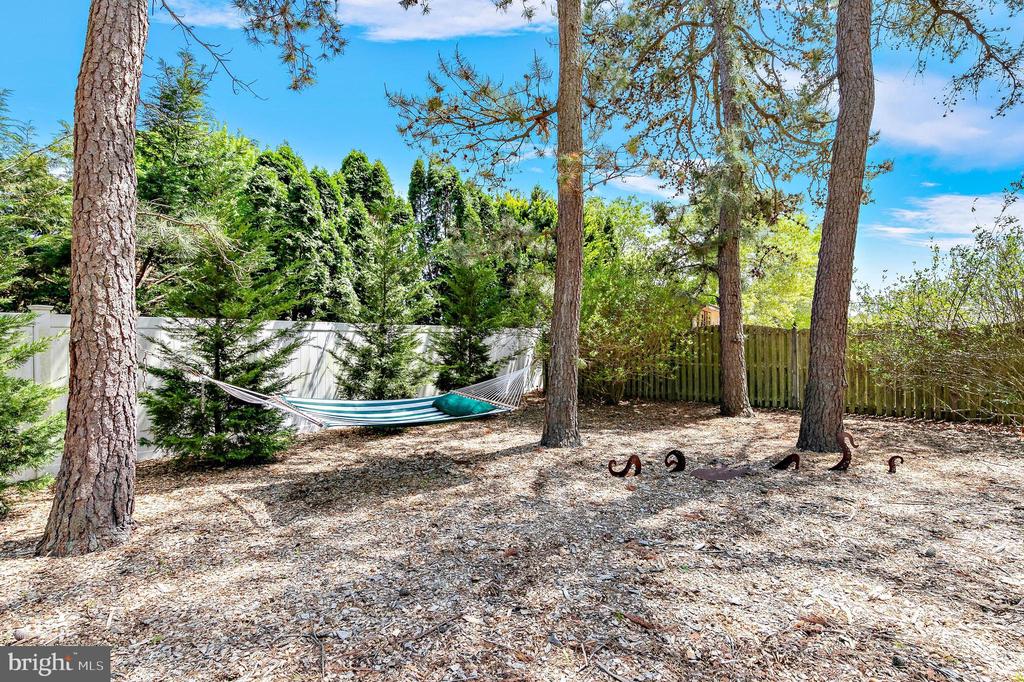10 WHIPPOORWILL LANE