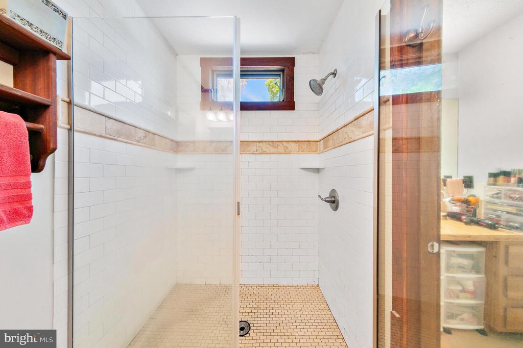 10 WHIPPOORWILL LANE