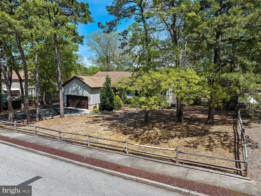 10 WHIPPOORWILL LANE