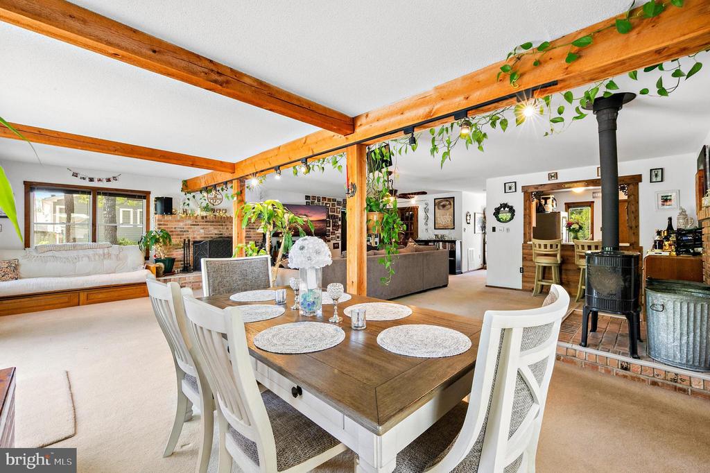 10 WHIPPOORWILL LANE