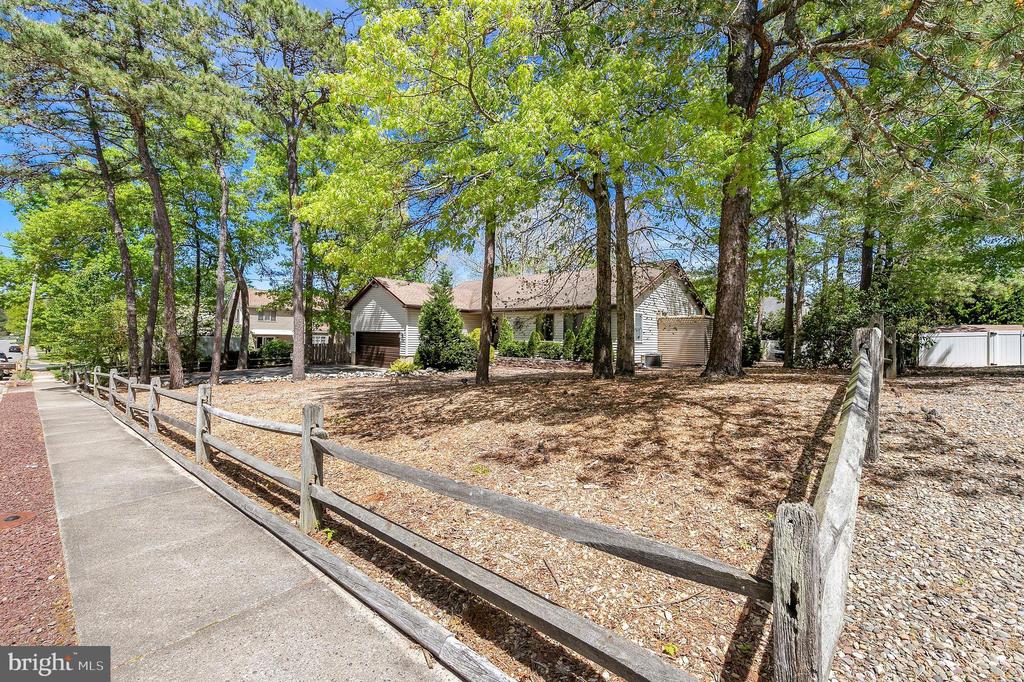 10 WHIPPOORWILL LANE