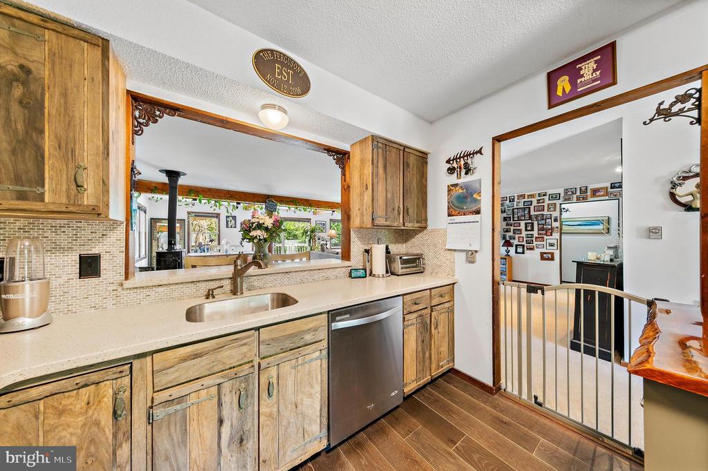10 WHIPPOORWILL LANE