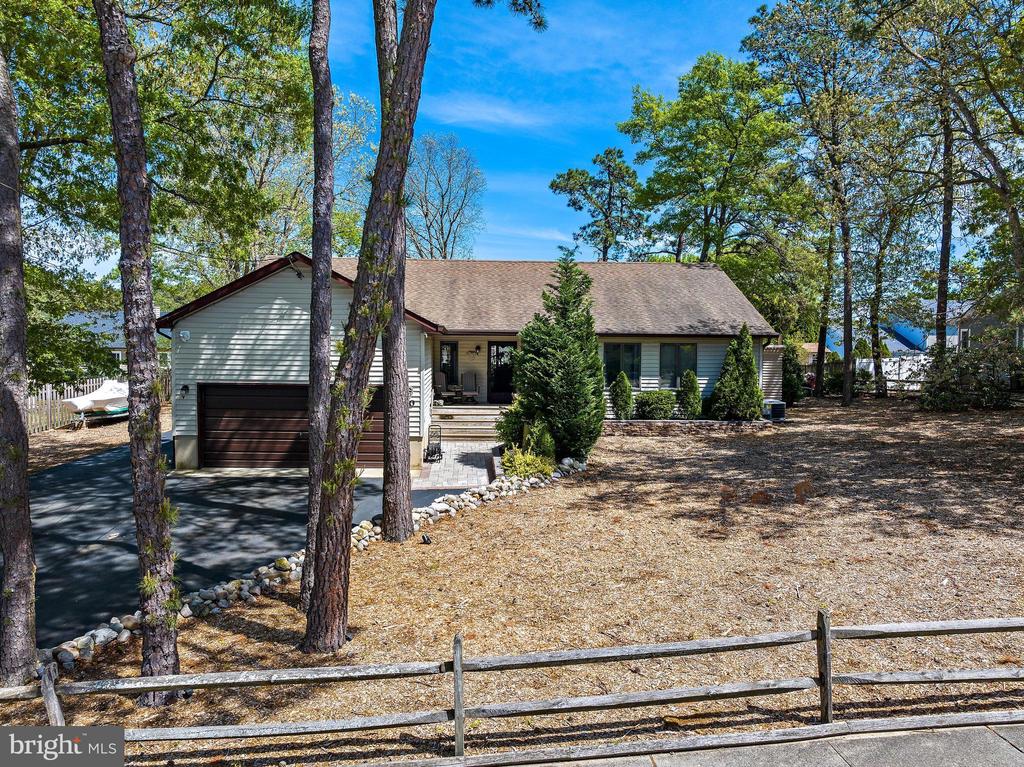 10 WHIPPOORWILL LANE