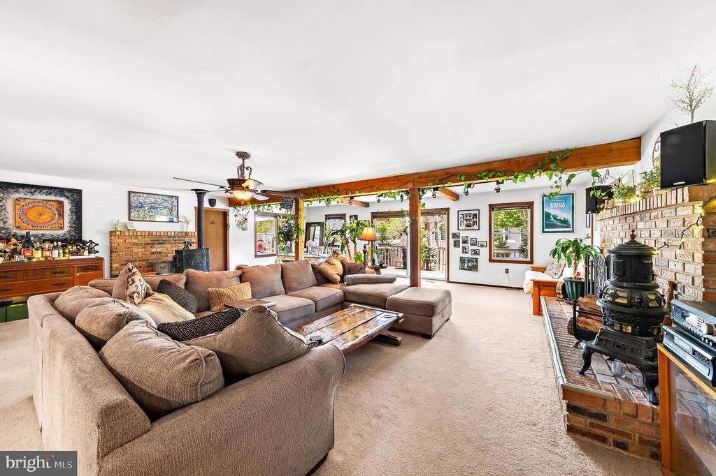 10 WHIPPOORWILL LANE
