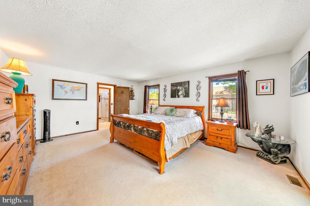 10 WHIPPOORWILL LANE