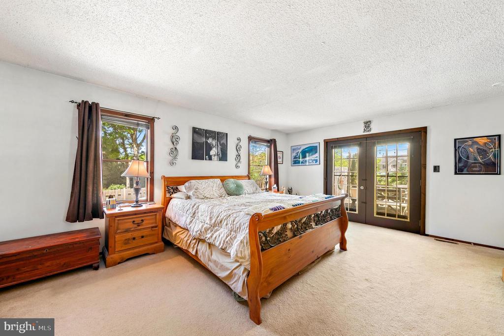 10 WHIPPOORWILL LANE