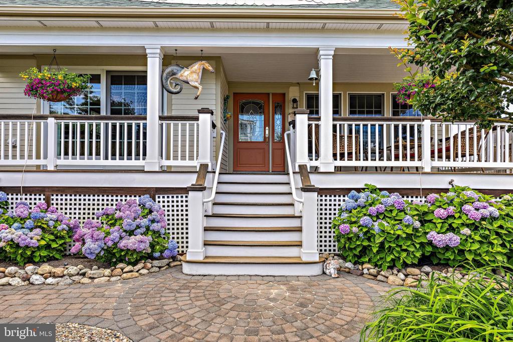 4 OLSEN AVENUE
