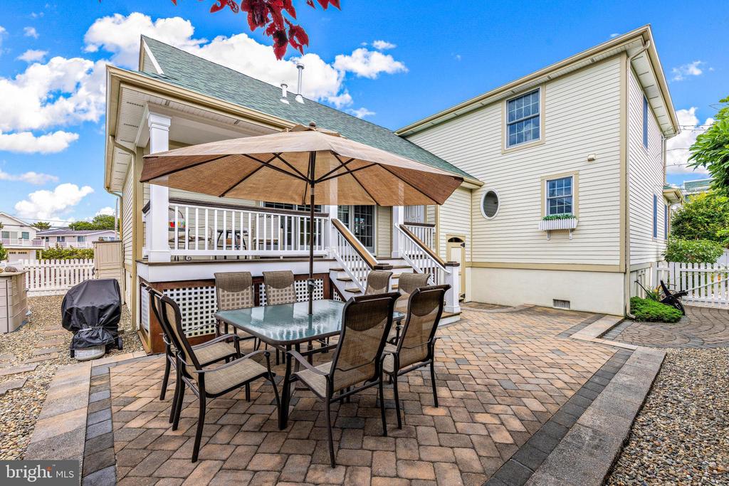 4 OLSEN AVENUE