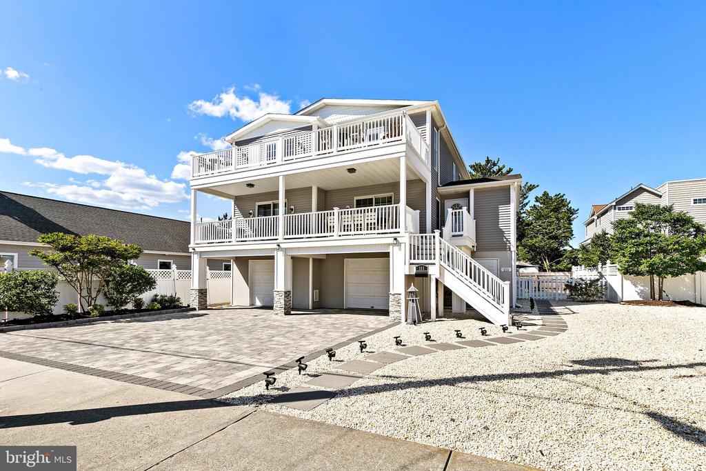 111 E NEW JERSEY AVENUE