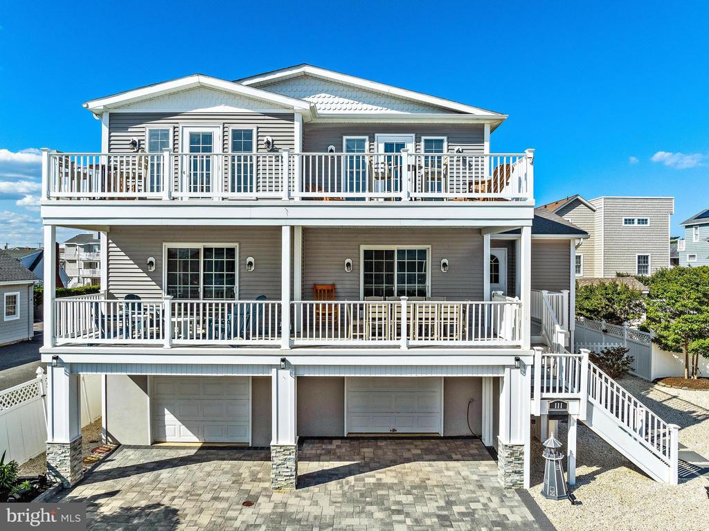 111 E NEW JERSEY AVENUE
