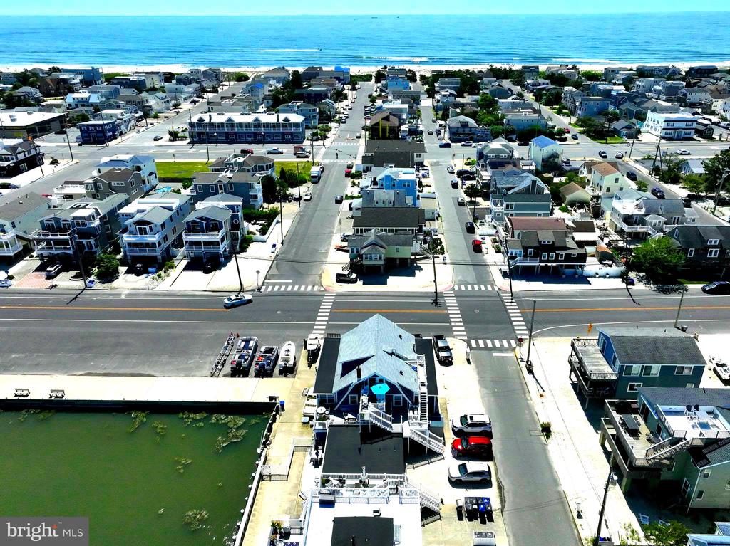 201 W SHIP BOTTOM AVENUE Unit: 5