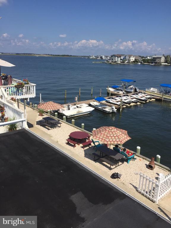 201 W SHIP BOTTOM AVENUE Unit: 5