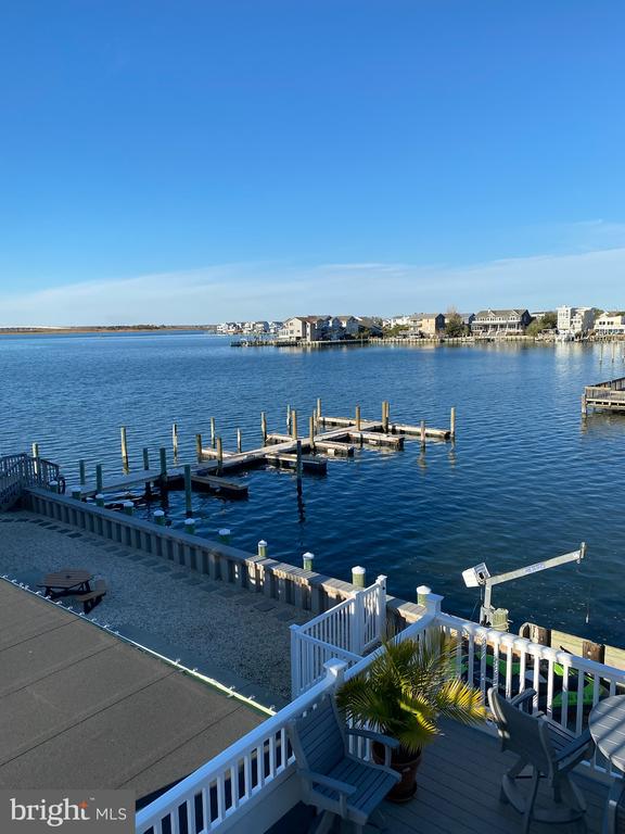 201 W SHIP BOTTOM AVENUE Unit: 5