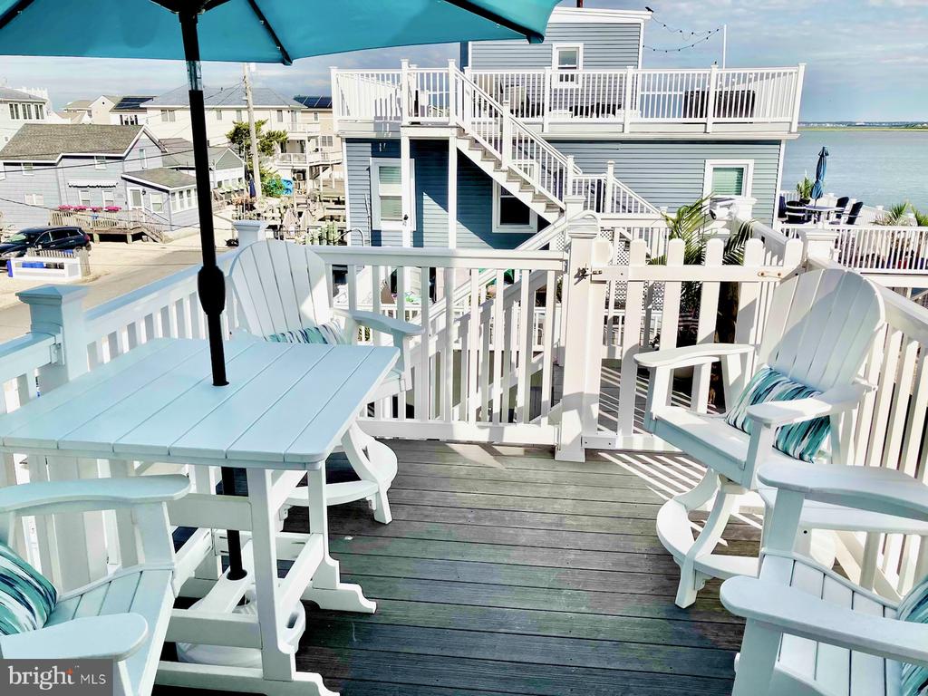 201 W SHIP BOTTOM AVENUE Unit: 5