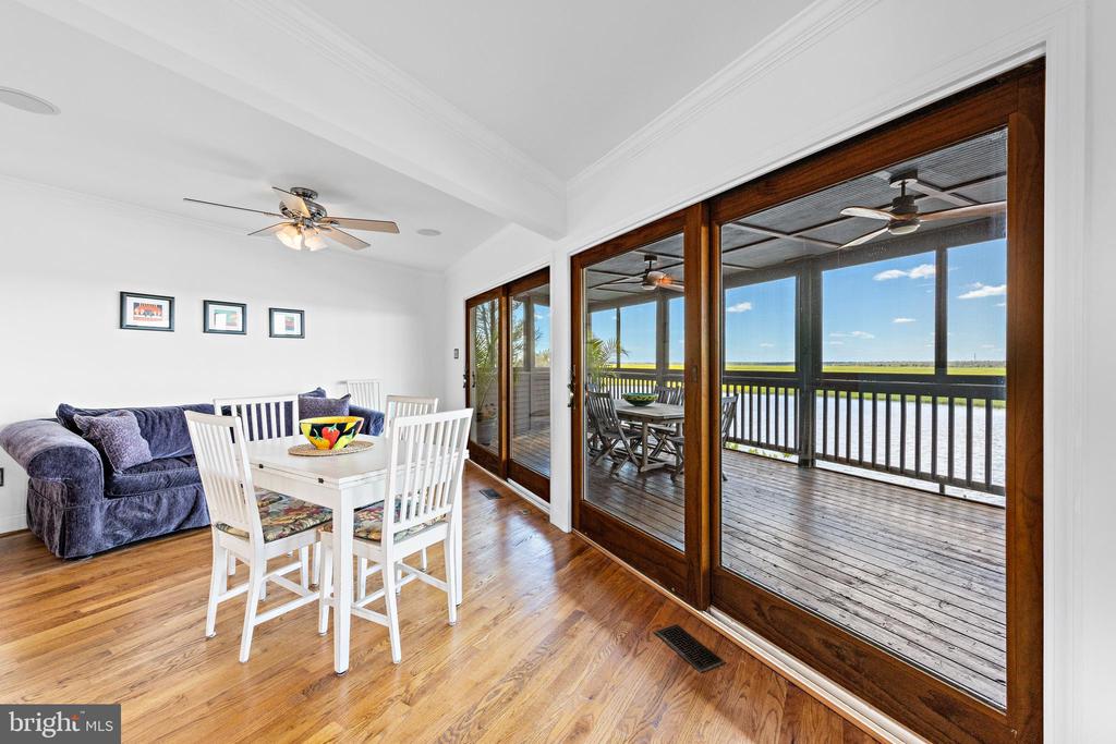 883 CEDAR RUN DOCK ROAD