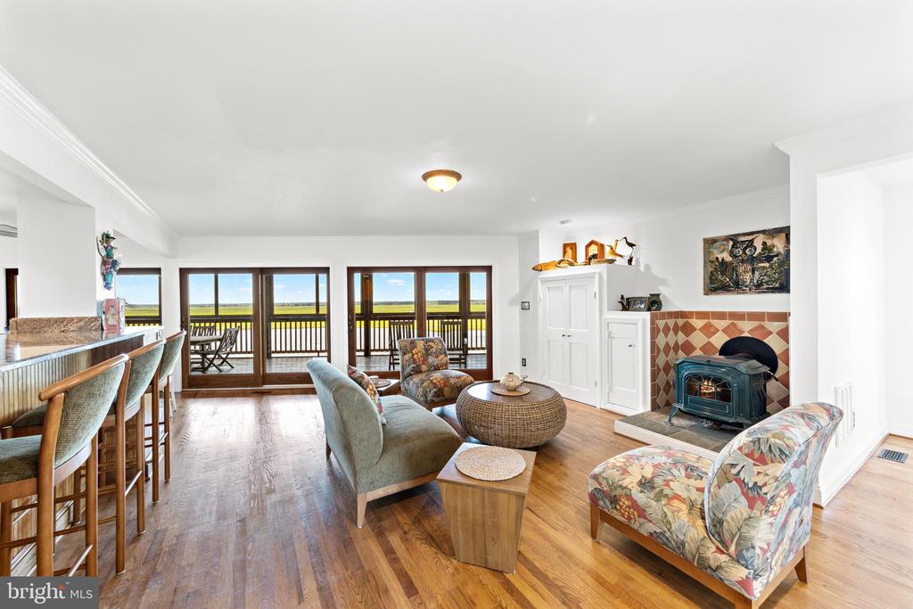 883 CEDAR RUN DOCK ROAD