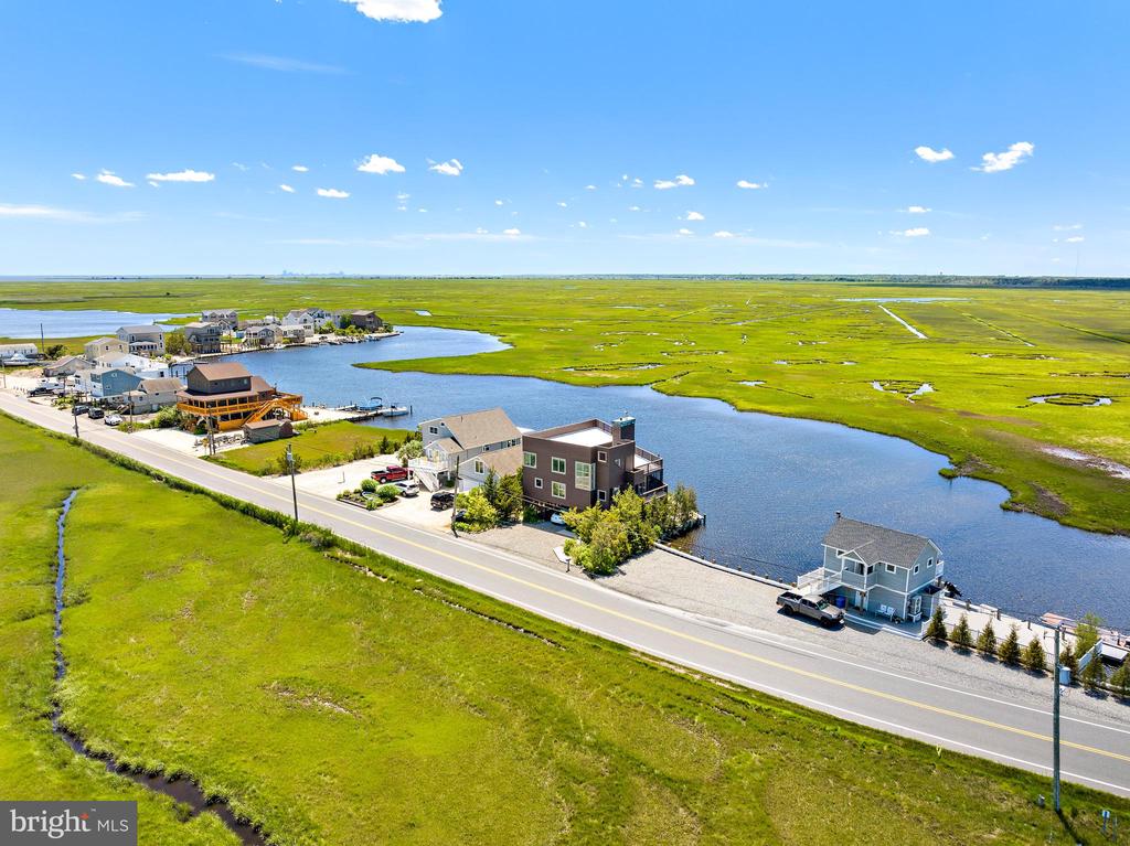 883 CEDAR RUN DOCK ROAD