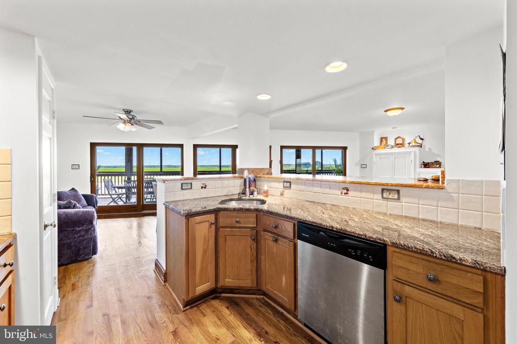 883 CEDAR RUN DOCK ROAD