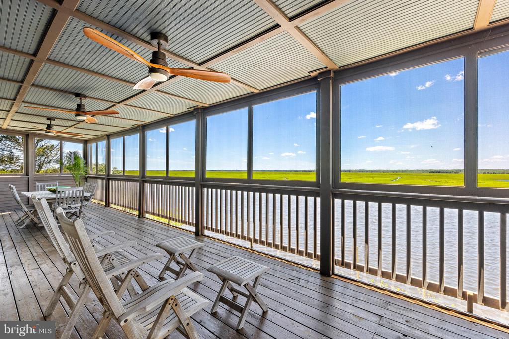 883 CEDAR RUN DOCK ROAD