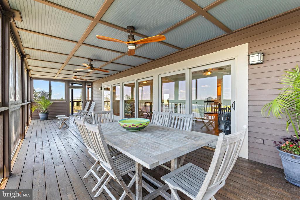 883 CEDAR RUN DOCK ROAD