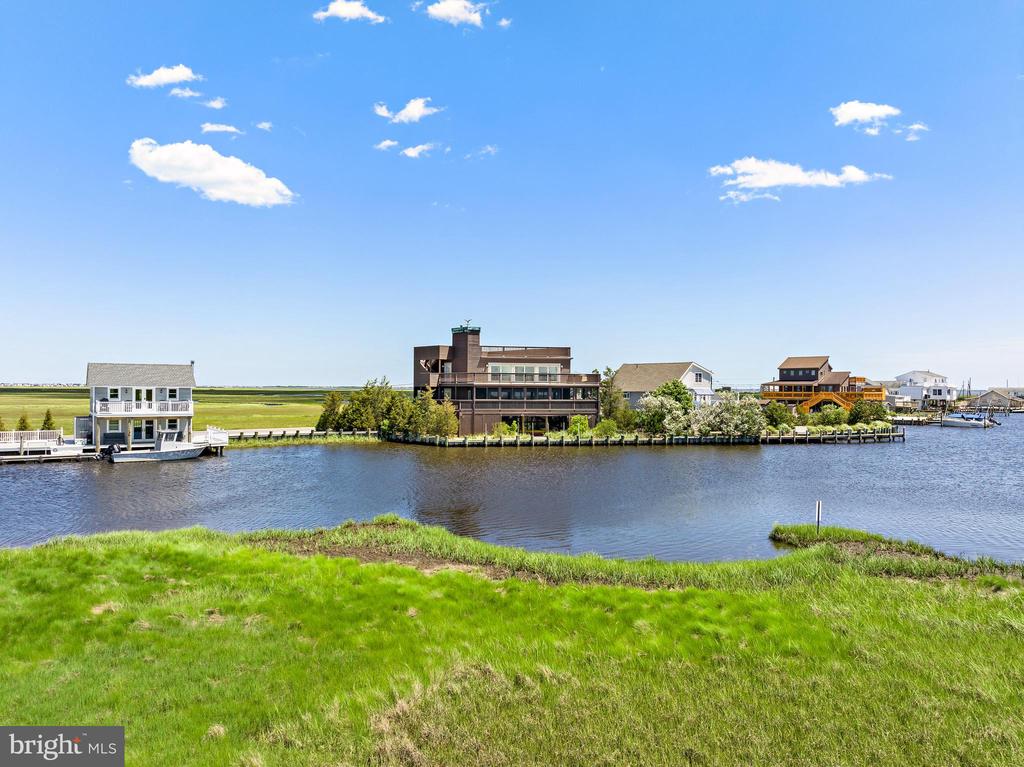 883 CEDAR RUN DOCK ROAD