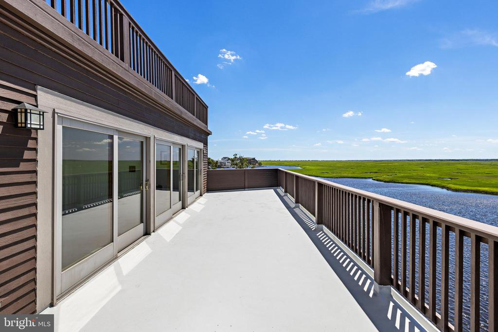883 CEDAR RUN DOCK ROAD