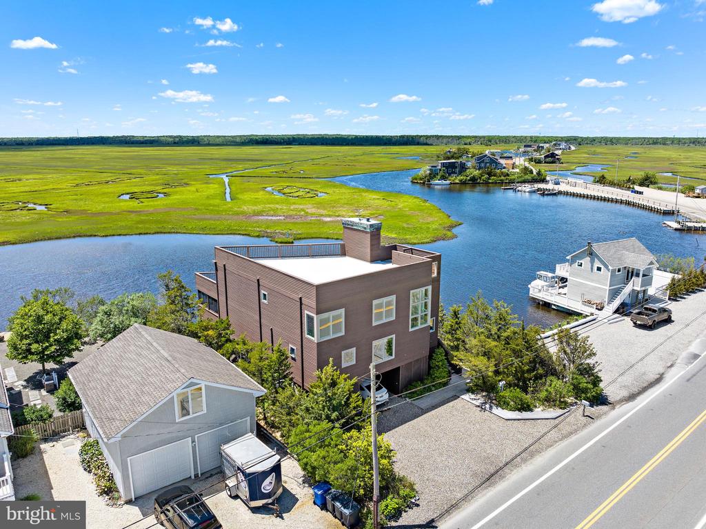 883 CEDAR RUN DOCK ROAD