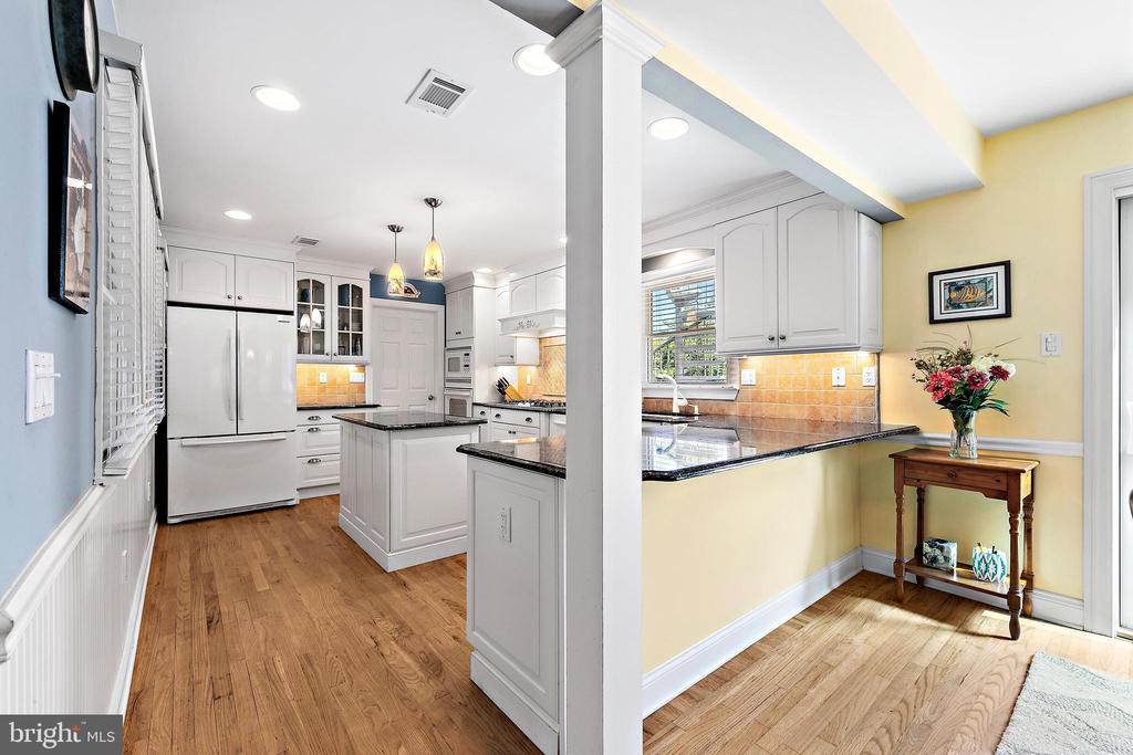 12 E 20TH STREET