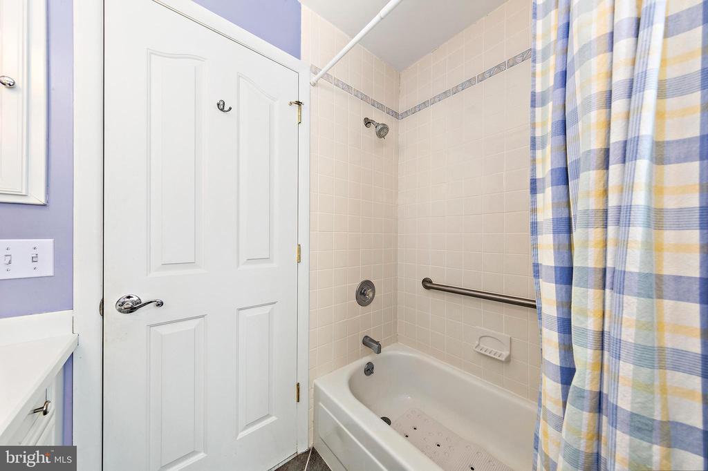 12 E 20TH STREET