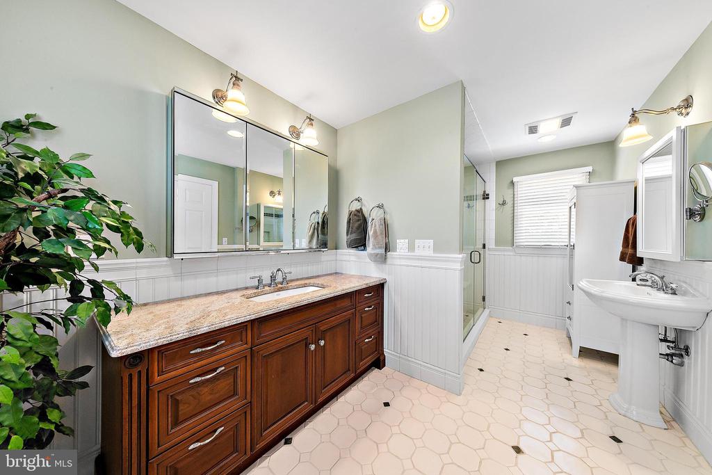 12 E 20TH STREET