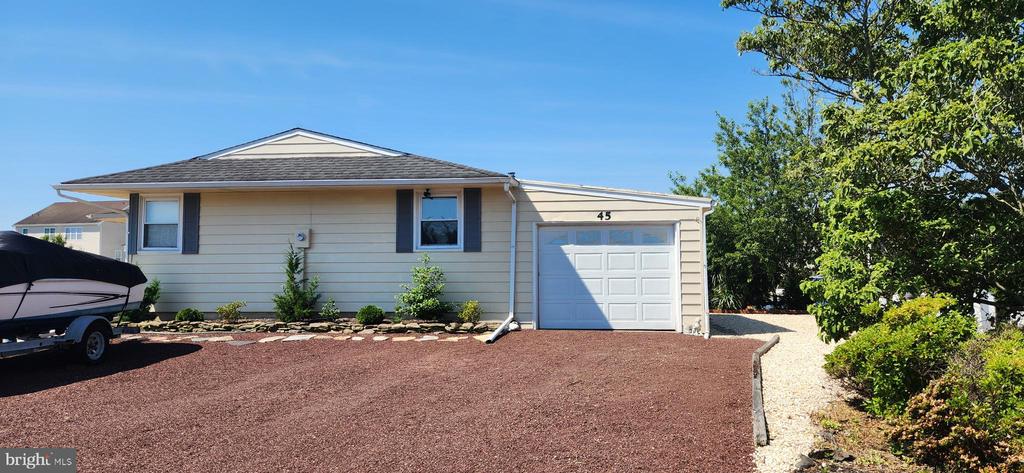 45 HUNTER DRIVE