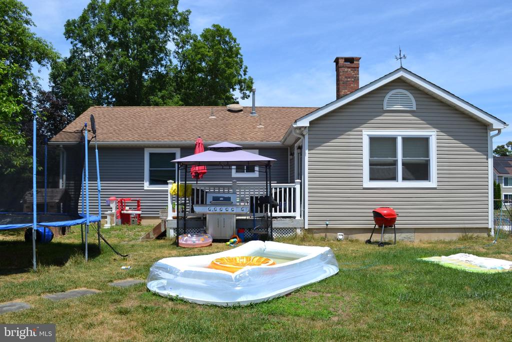 1007 TREASURE AVENUE