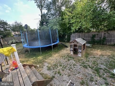 1007 TREASURE AVENUE
