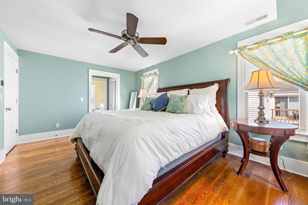 120 E DUNE LANE