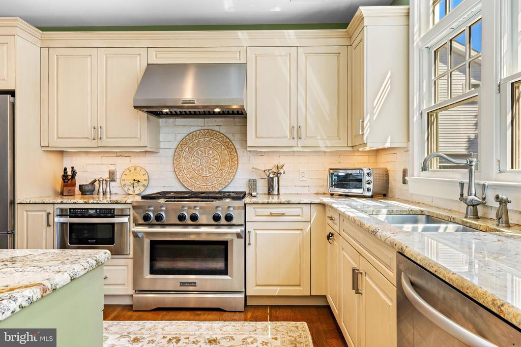 120 E DUNE LANE