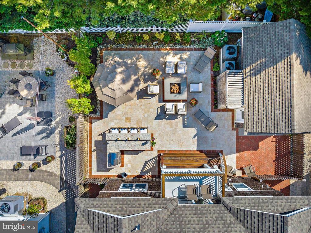 120 E DUNE LANE