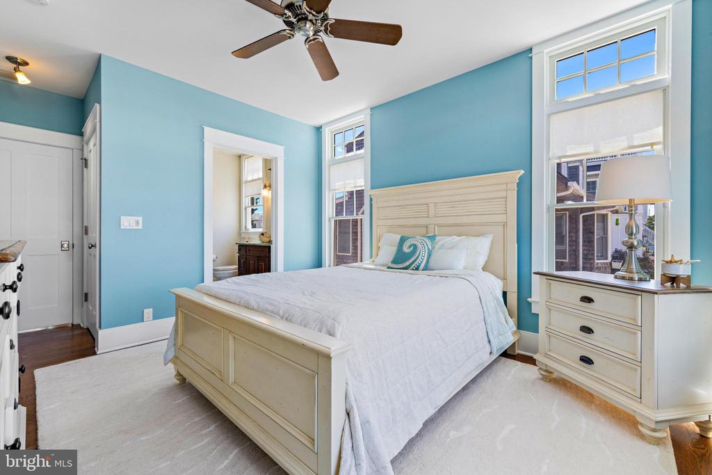 120 E DUNE LANE